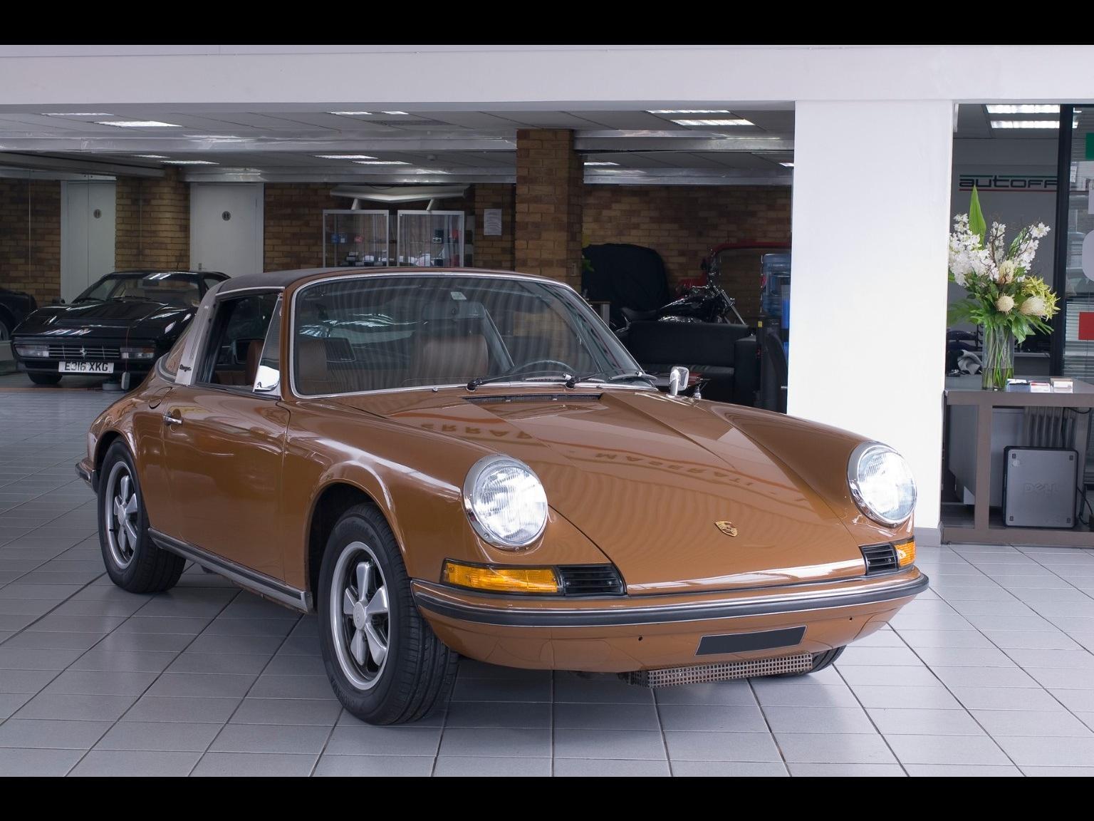 Used Porsche 911 MFI for sale in Epsom, Surrey